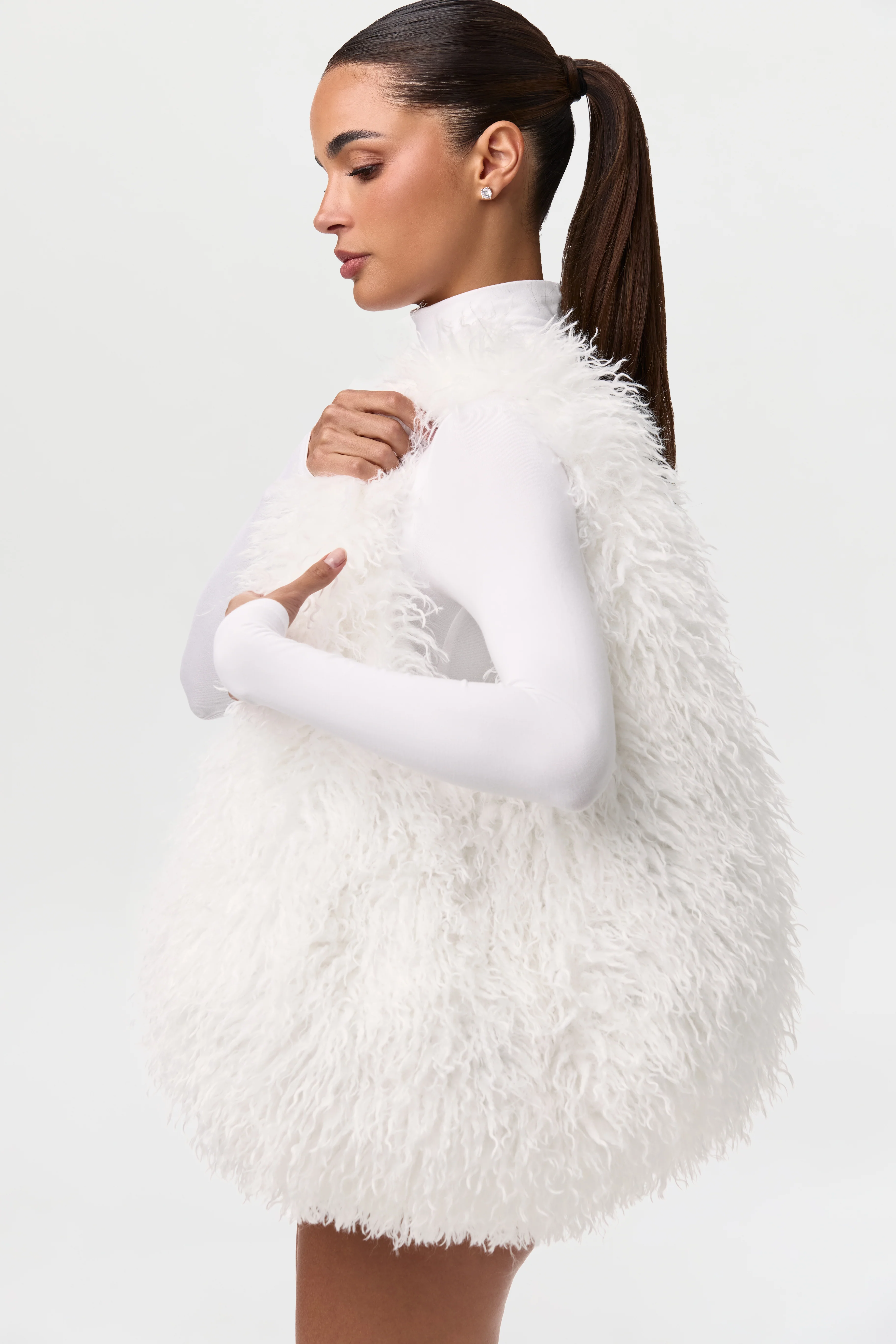 Faux Fur Plush Shoulder Bag - Image 12