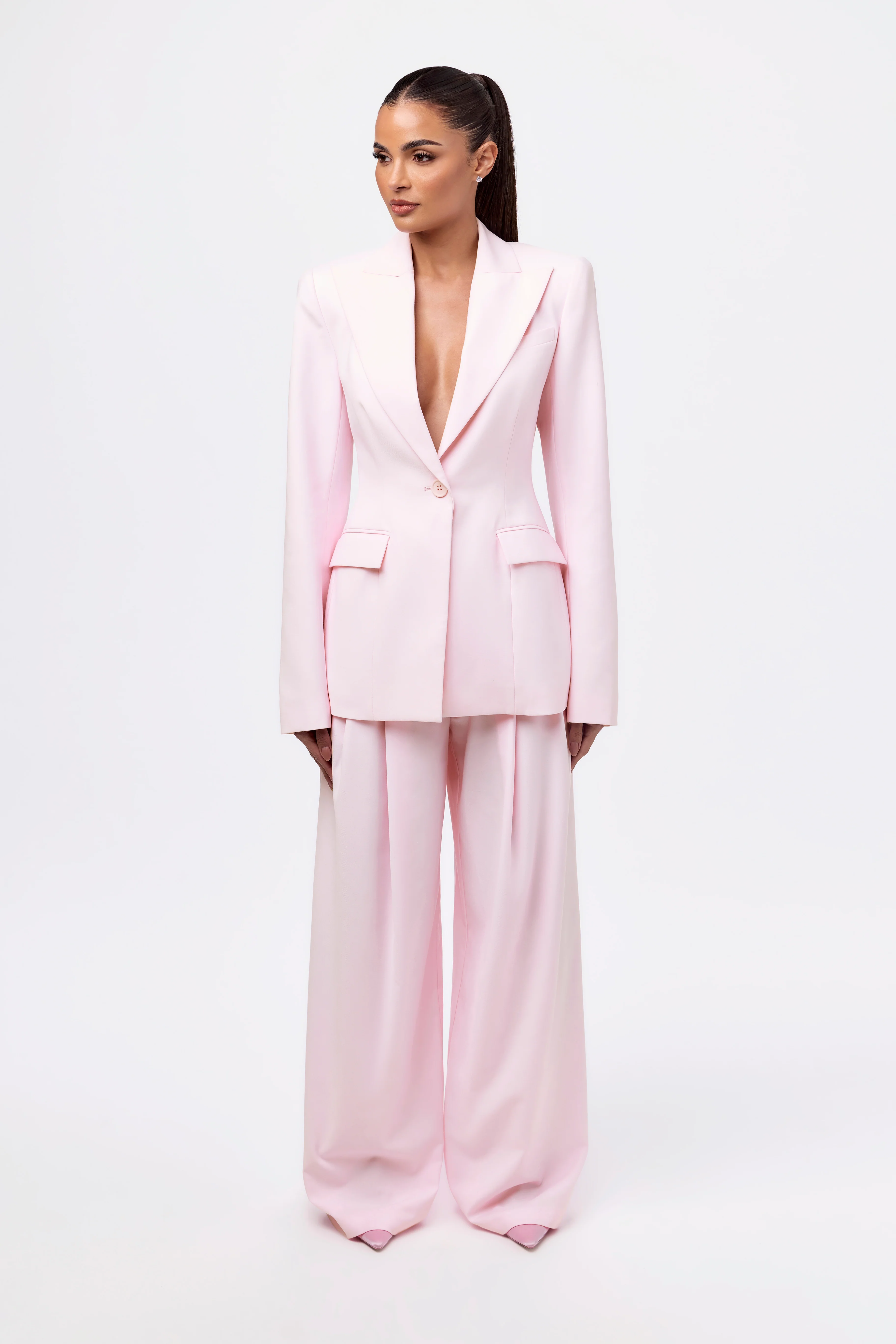 Power Shoulder Fitted Suit Blazer - Image 33