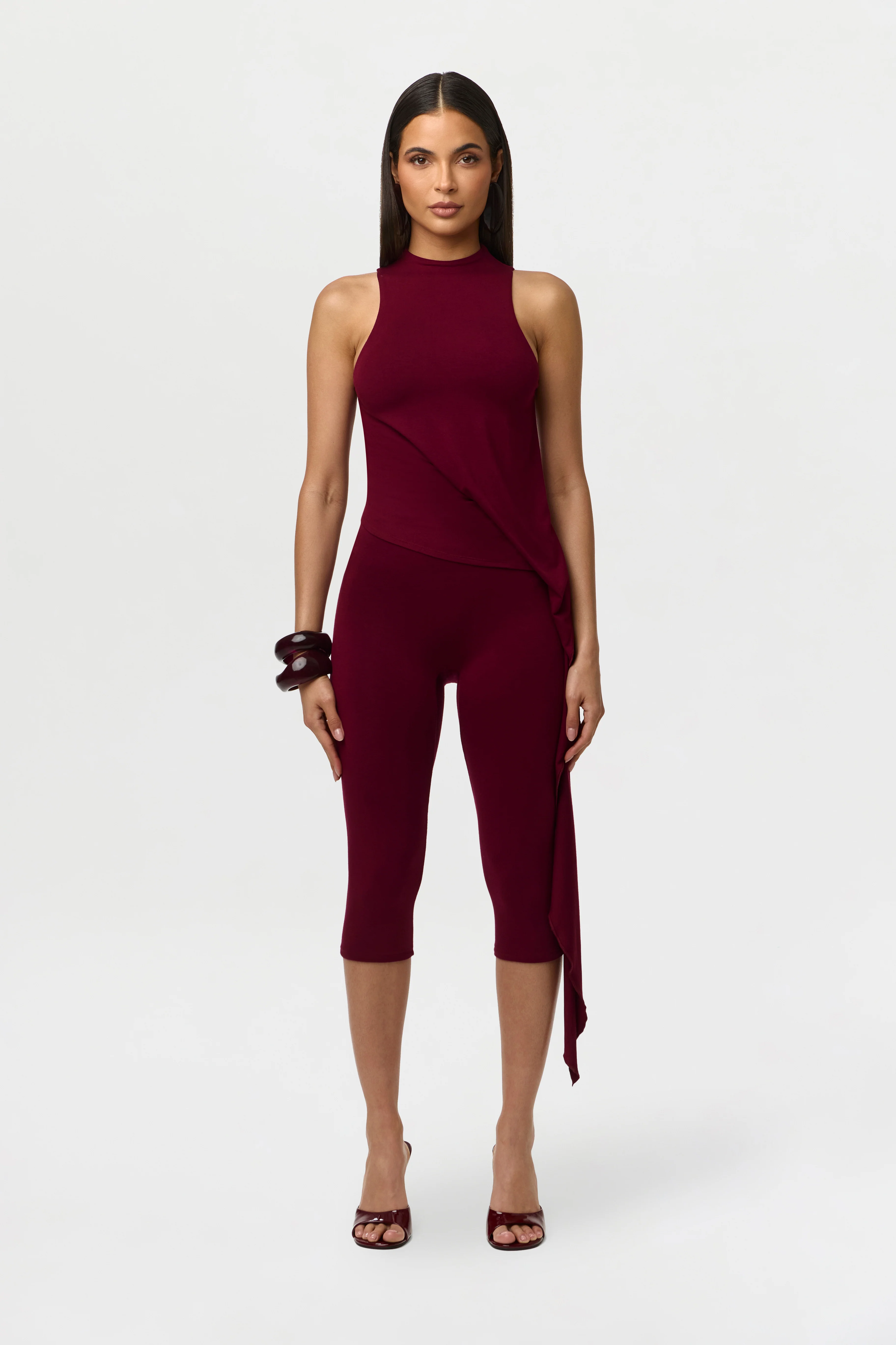 Smooth Asymmetric Capri Leggings - Image 2