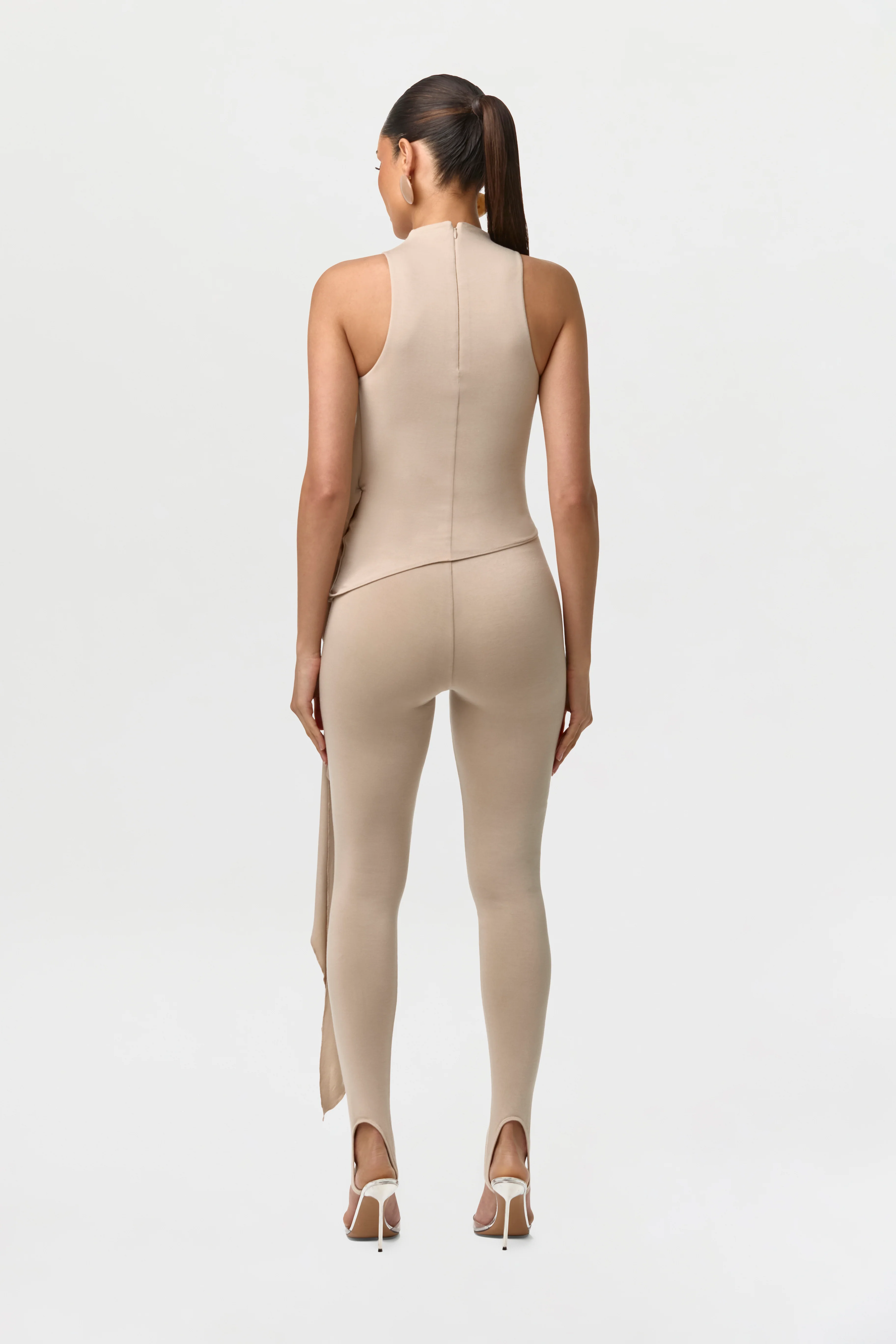 Smooth Sleeveless Drape Top - Image 12