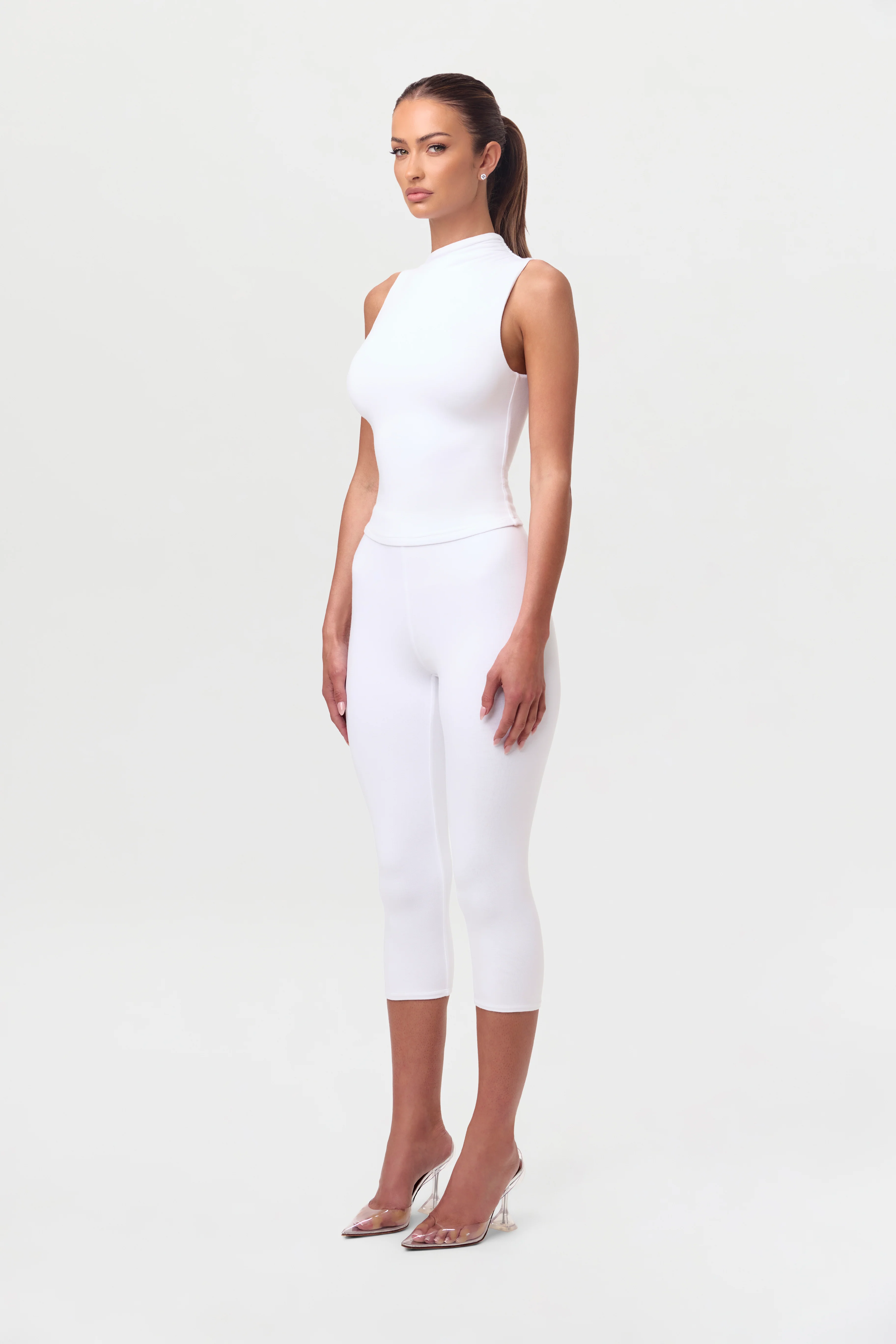 Smooth Sculpt Capri Legging - Image 16