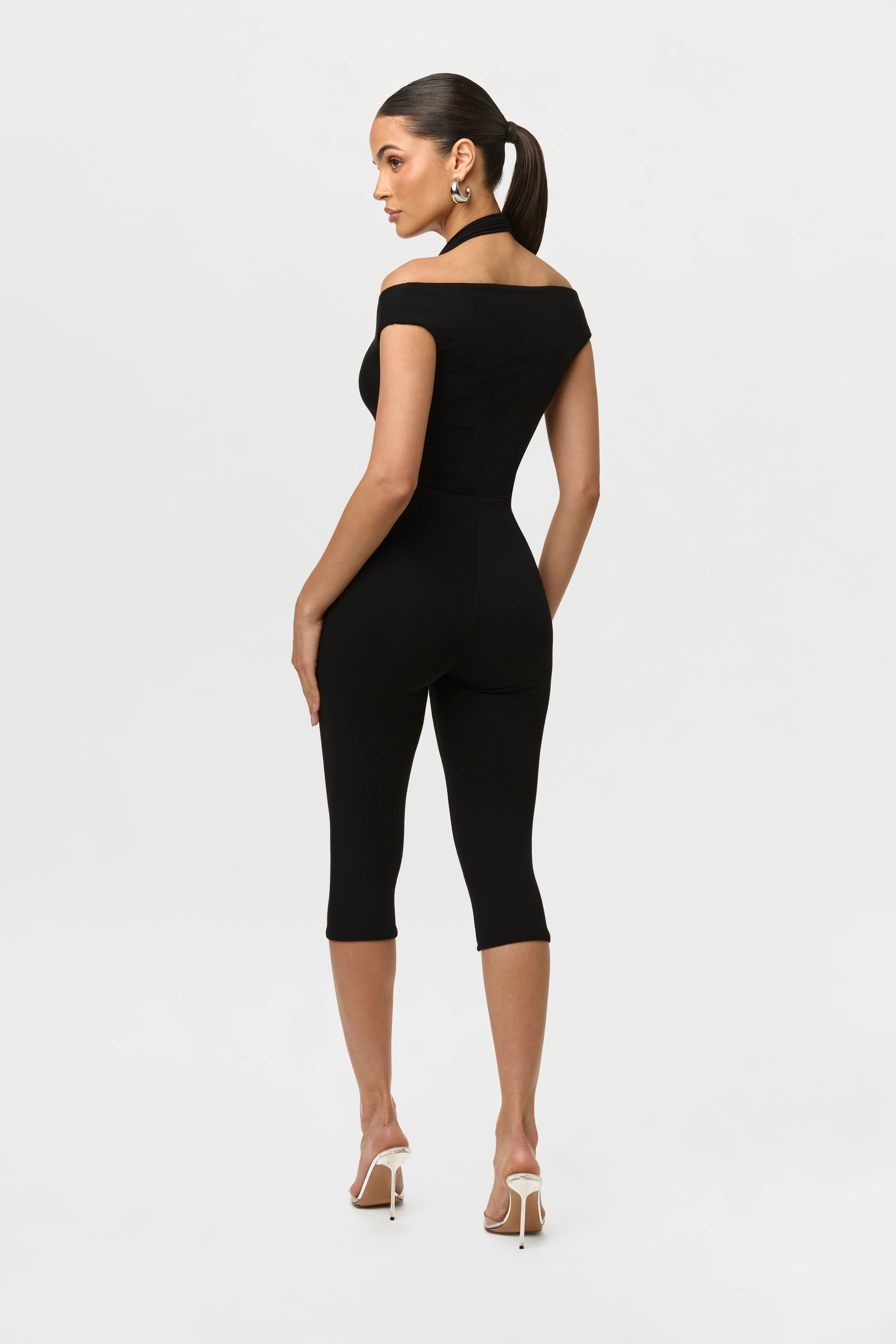 Smooth Sculpt Capri Legging - Image 4