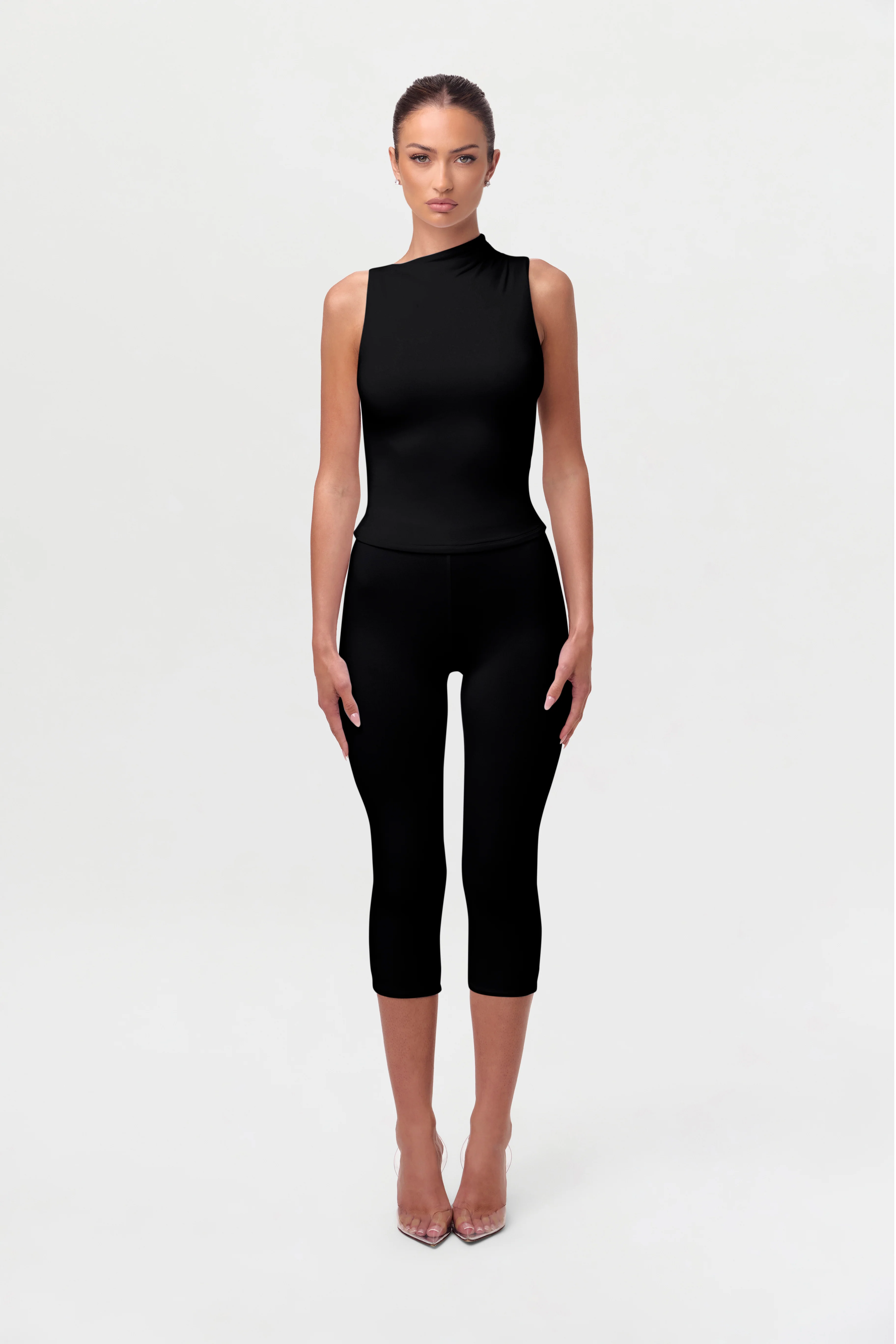 Smooth Sculpt Capri Legging - Image 5