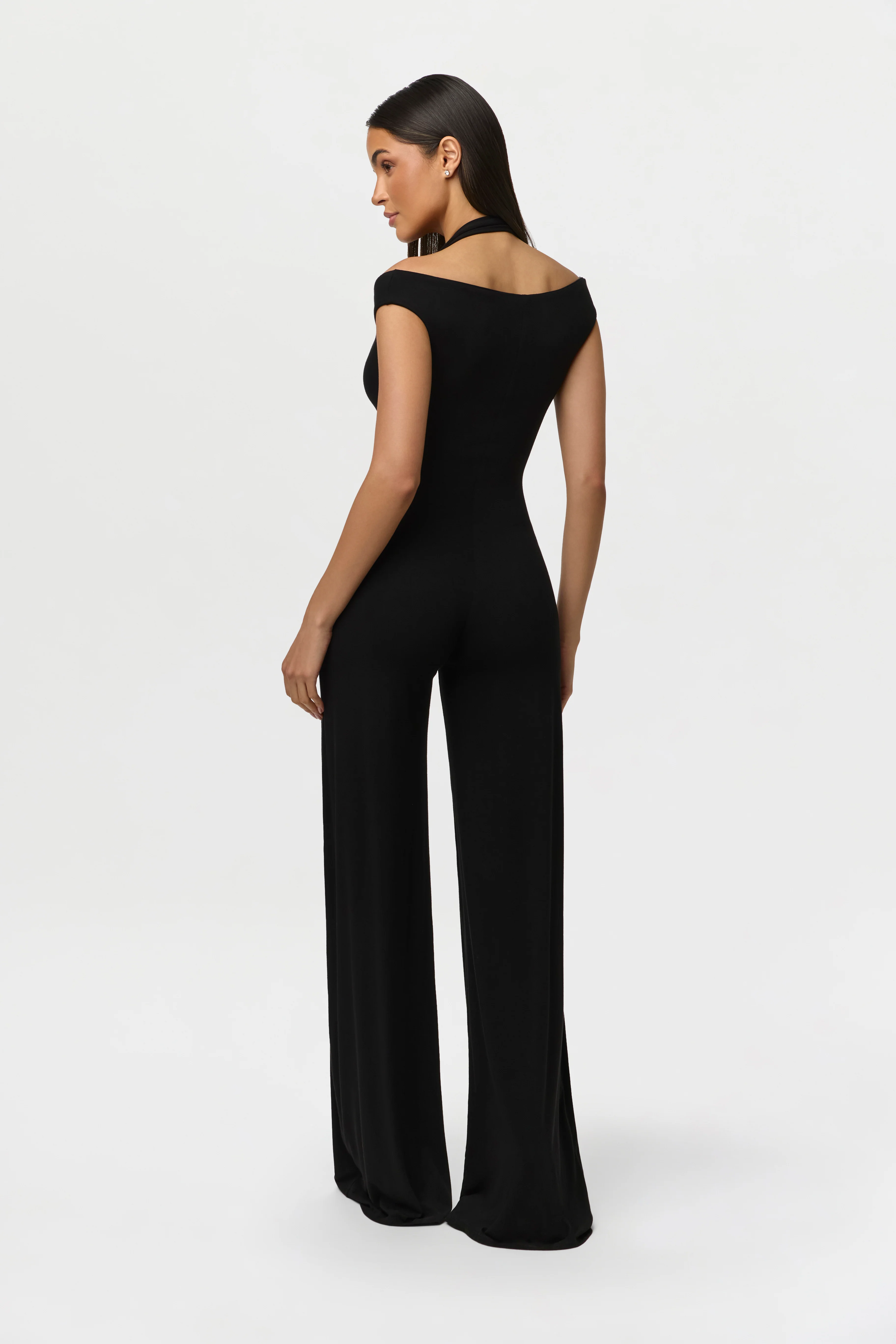 Smooth Off-Shoulder Halter Jumpsuit - Image 4