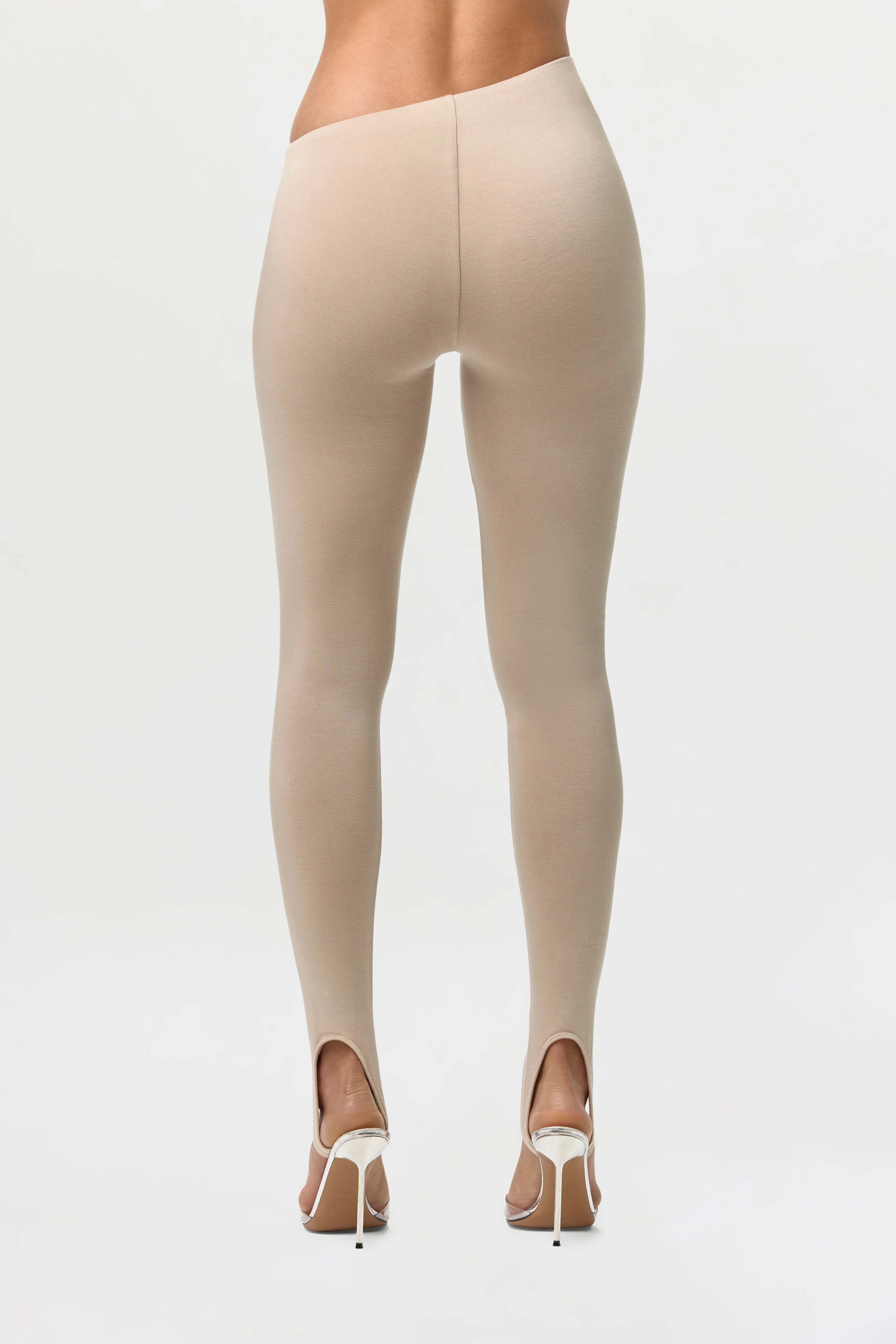 Smooth Asymmetric Stirrup Legging - Image 12