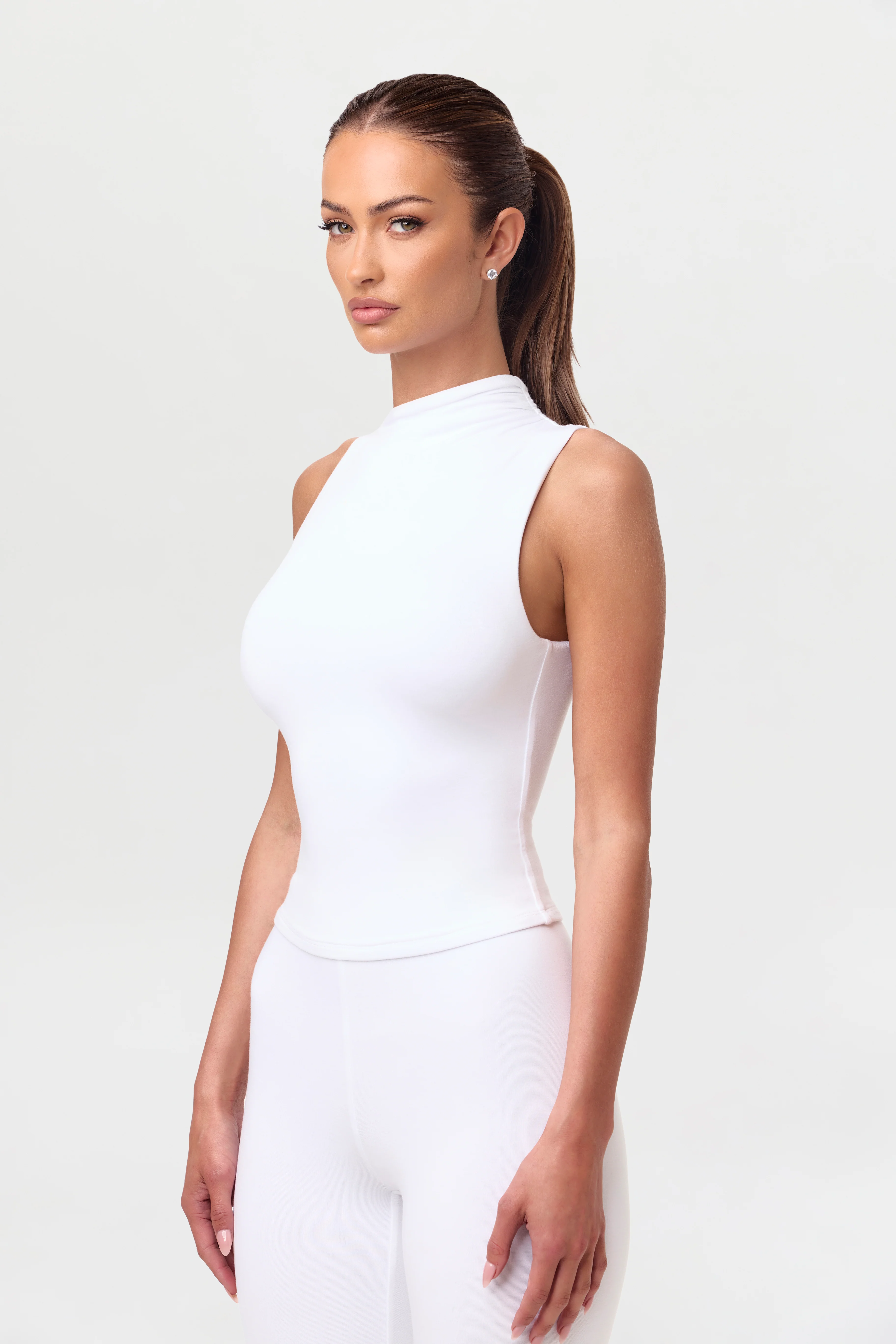 Smooth Sleeveless Top - Image 10