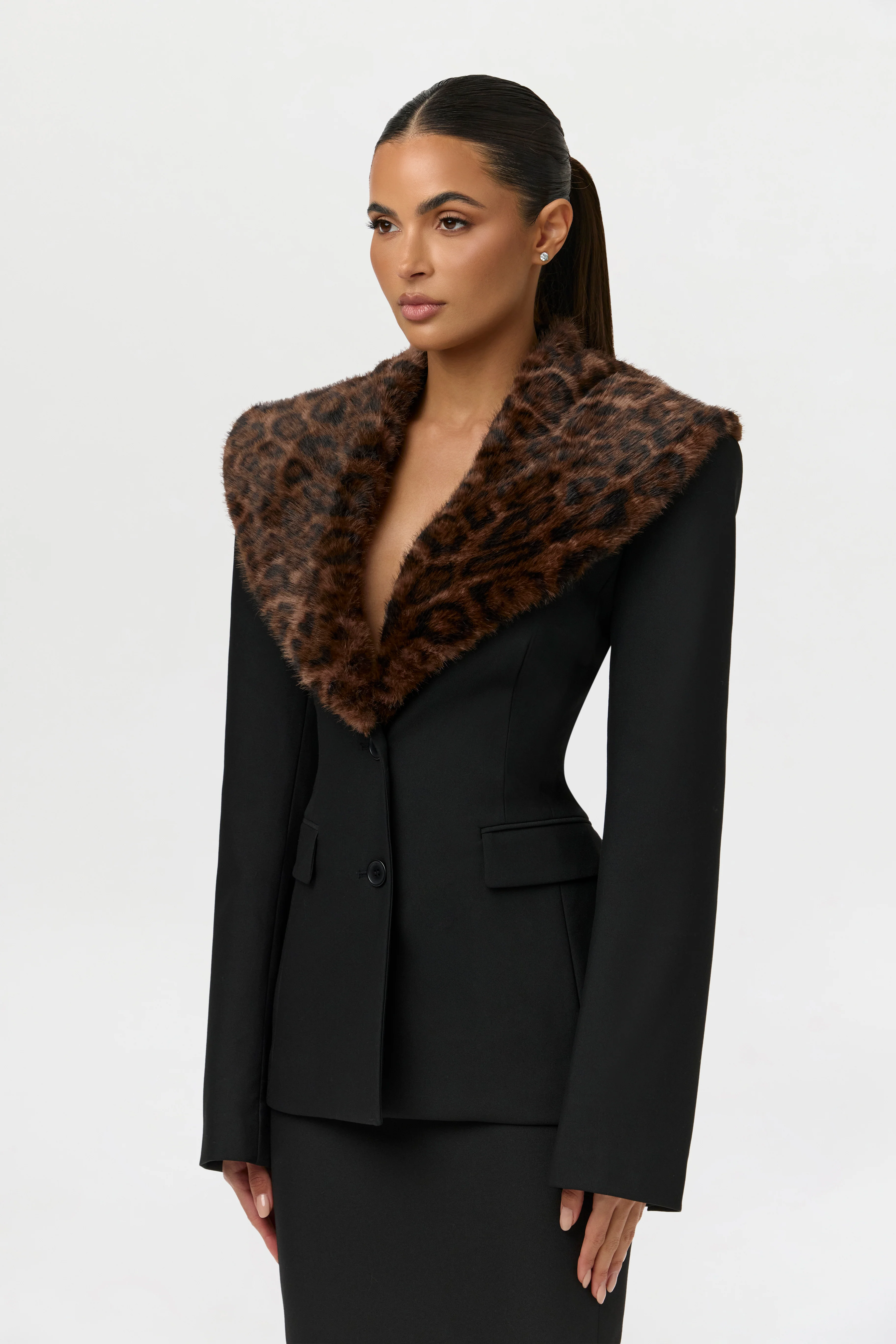 Suiting Jacket with Fur Collar - Image 3