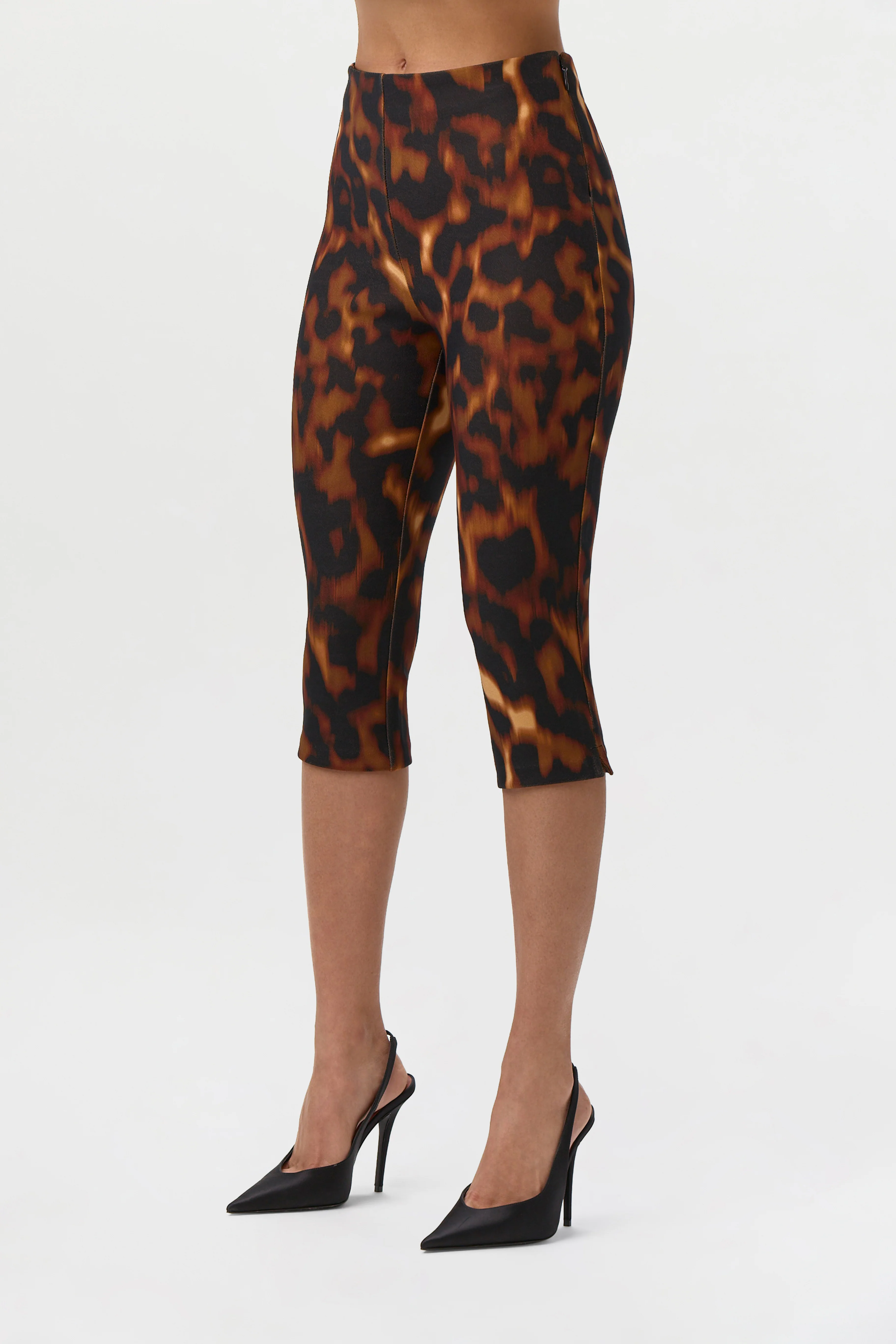 Suiting Tortoise Capri Pants - Image 4