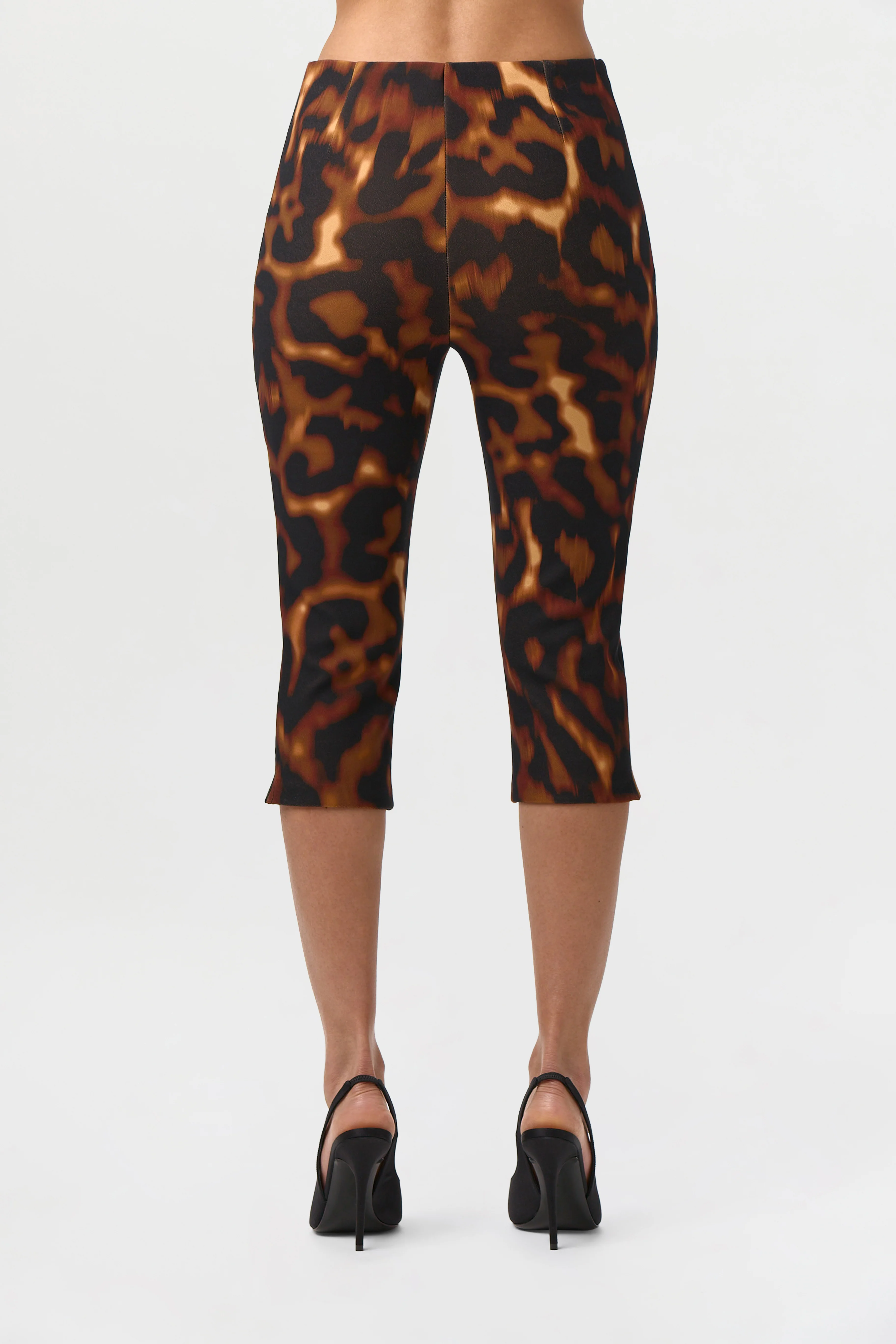 Suiting Tortoise Capri Pants - Image 6